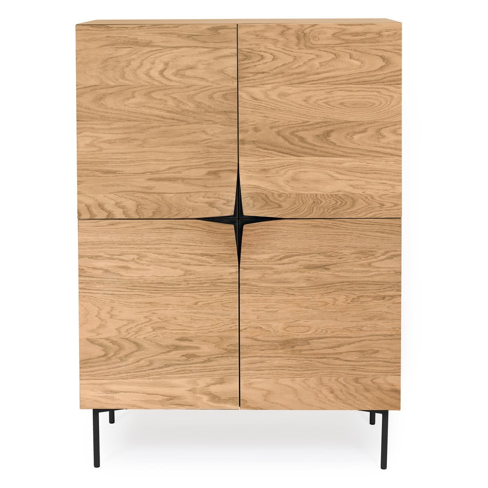 Flop barna szekrény tölgyfa dekorációval