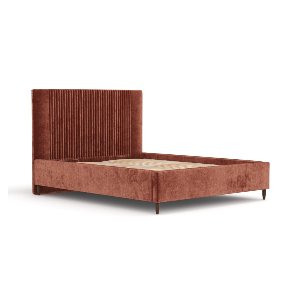 Téglavörös kárpitozott ágyneműtartós franciaágy ágyráccsal 160x200 cm Etero – Maison de Rêve